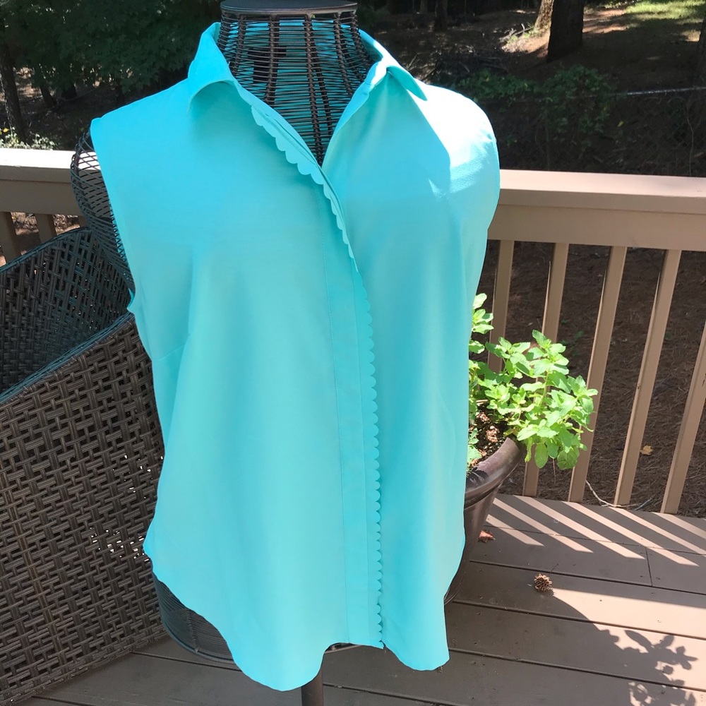Summertime | Sleeveless scallop detail shirt NEW!